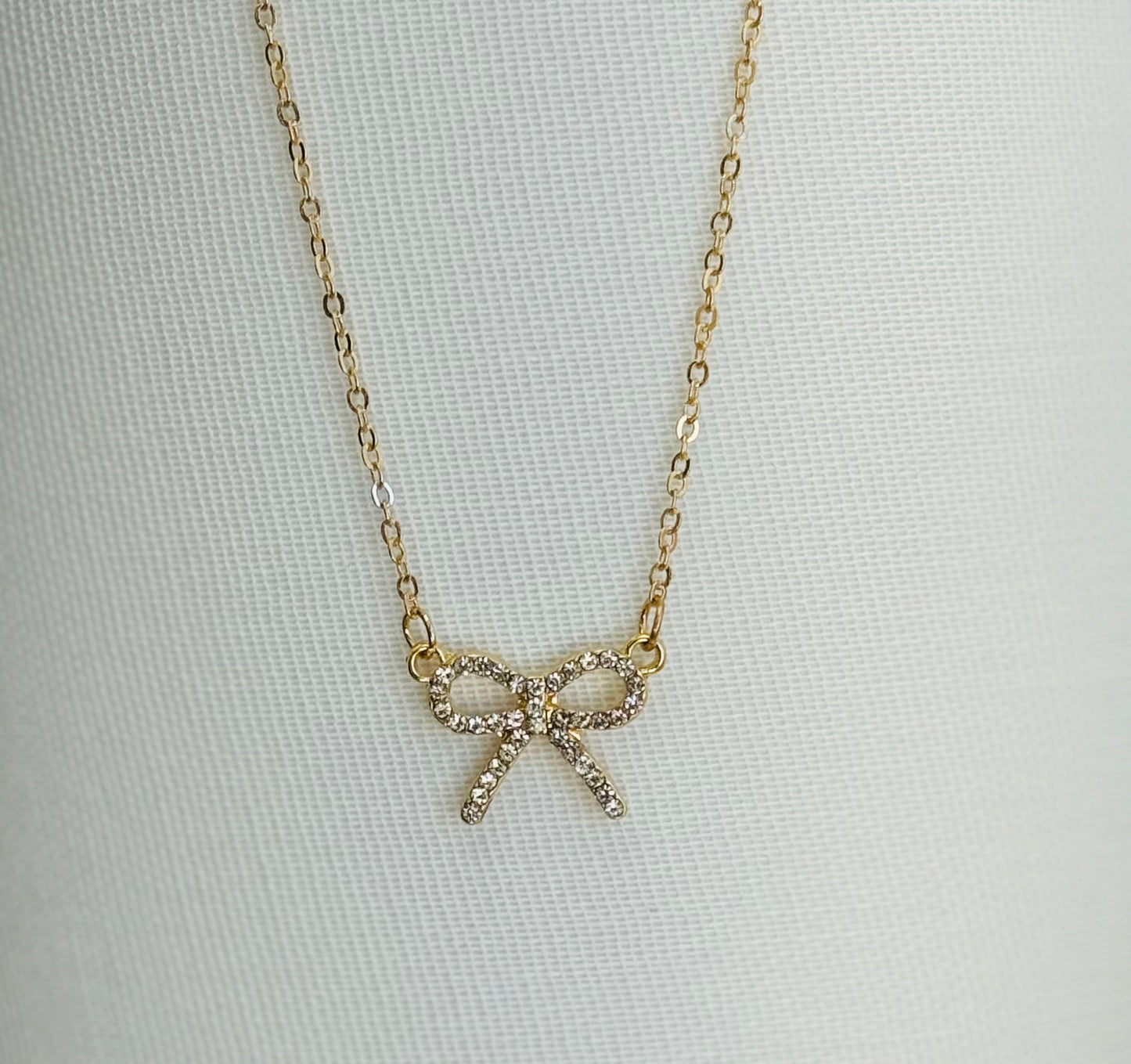 Perfect Bow Necklace