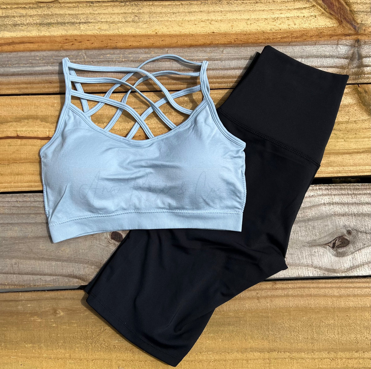 Criss Cross Sport Bra